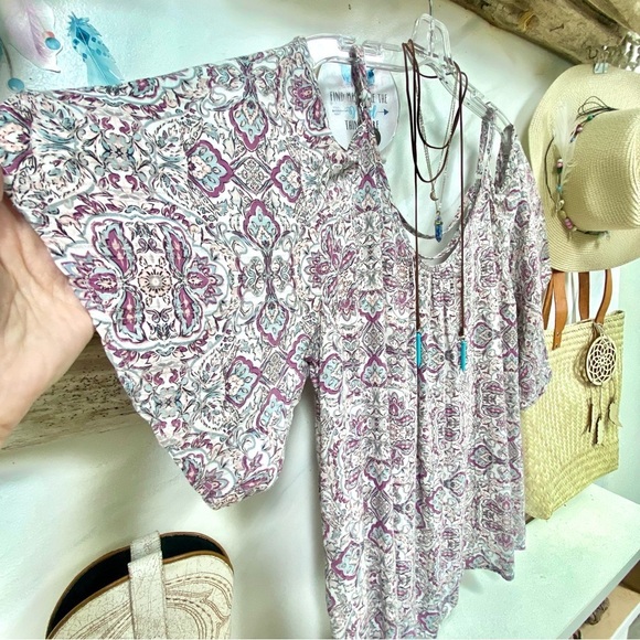 Torrid Lavender Print Cold Shoulder Challis Top Blouse w shabby chic Gypsy vibe - Picture 9 of 14